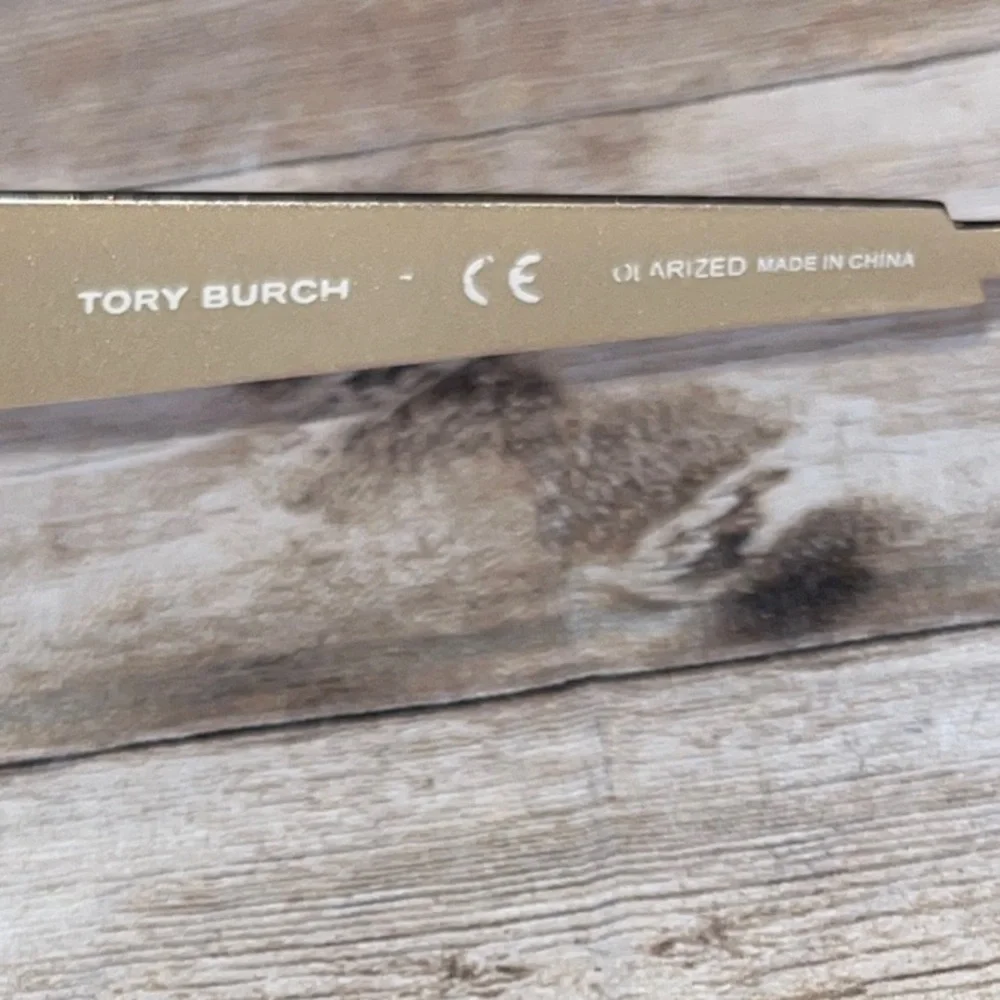 Tory Burch oversized polarized Sunglasses brown/beige gradient lenses.